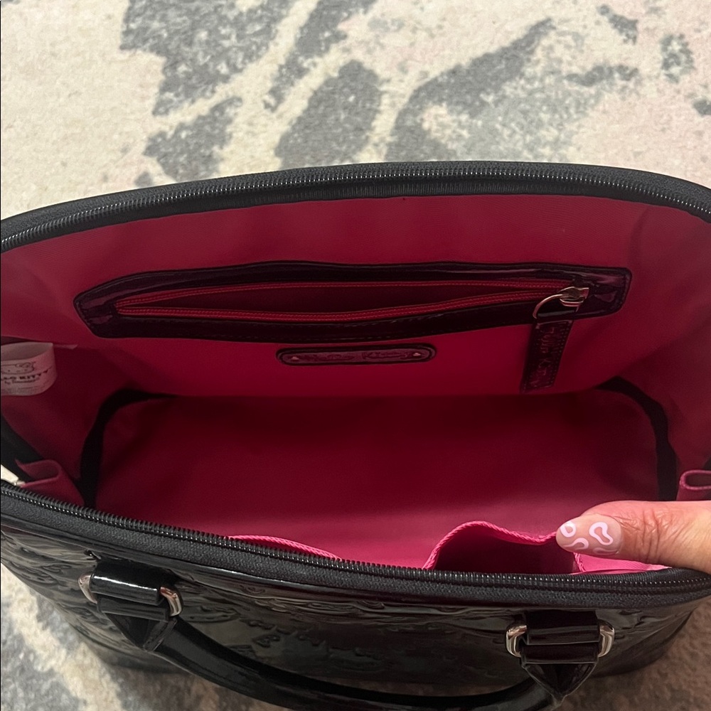 Hello Kitty Black Patent Dome Satchel - Picture 2 of 5